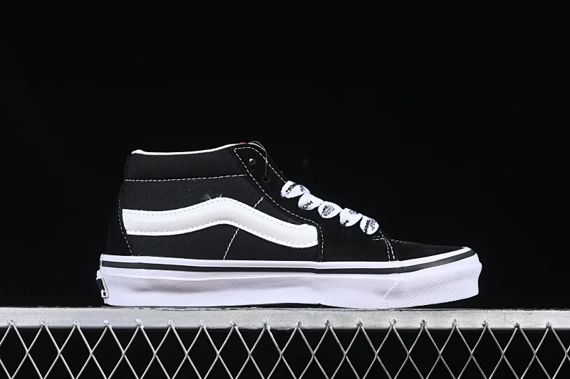 All categories Vans Vans series Vans Mid Vans China HommeGirls x Vans Sk8-Mid Fashionable and versatile mid-top casual vulcanized sneakers VN000NBNCJK